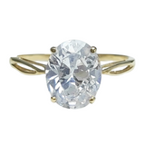 Złoty pierścionek z dużą cyrkonią