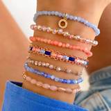 Bransoletka ze szklanymi różowymi koralikami