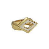 Złocony pierścionek ze stali szlachetnej z naturalną muszlą mleczną