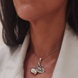 Zawieszka srebrna mała oksydowane jabłko