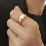 Pierścionek złoty o zaokrąglonej formie