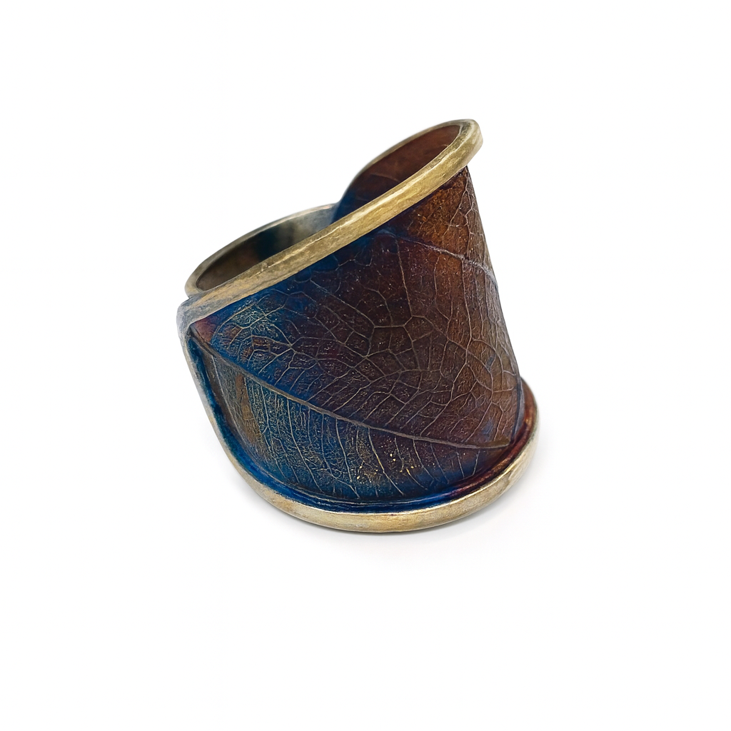 Pierścionek artystyczny fioletowo złoty liść Dorian Grabowski