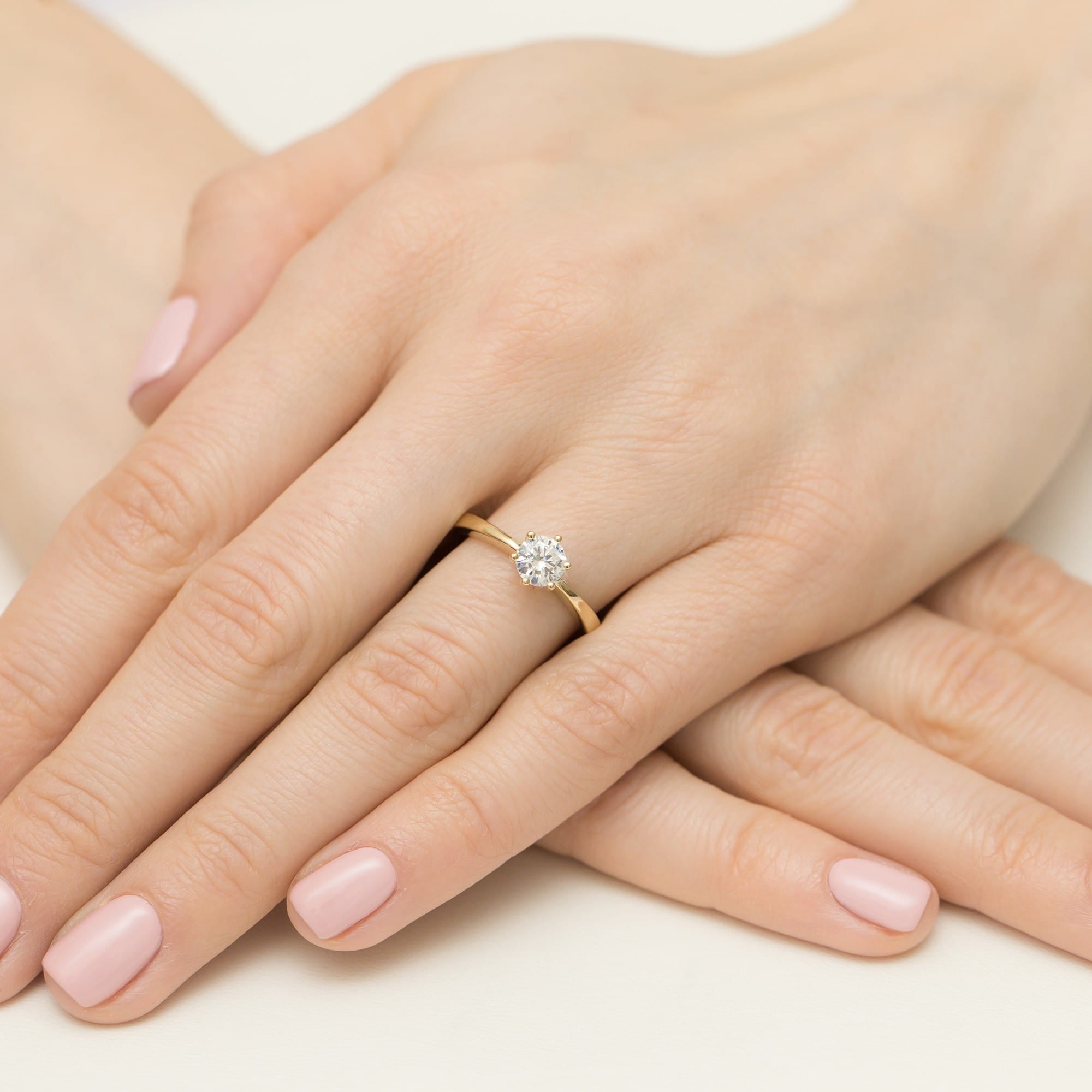Złoty pierścionek zaręczynowy z diamentem 0,50 ct B01482