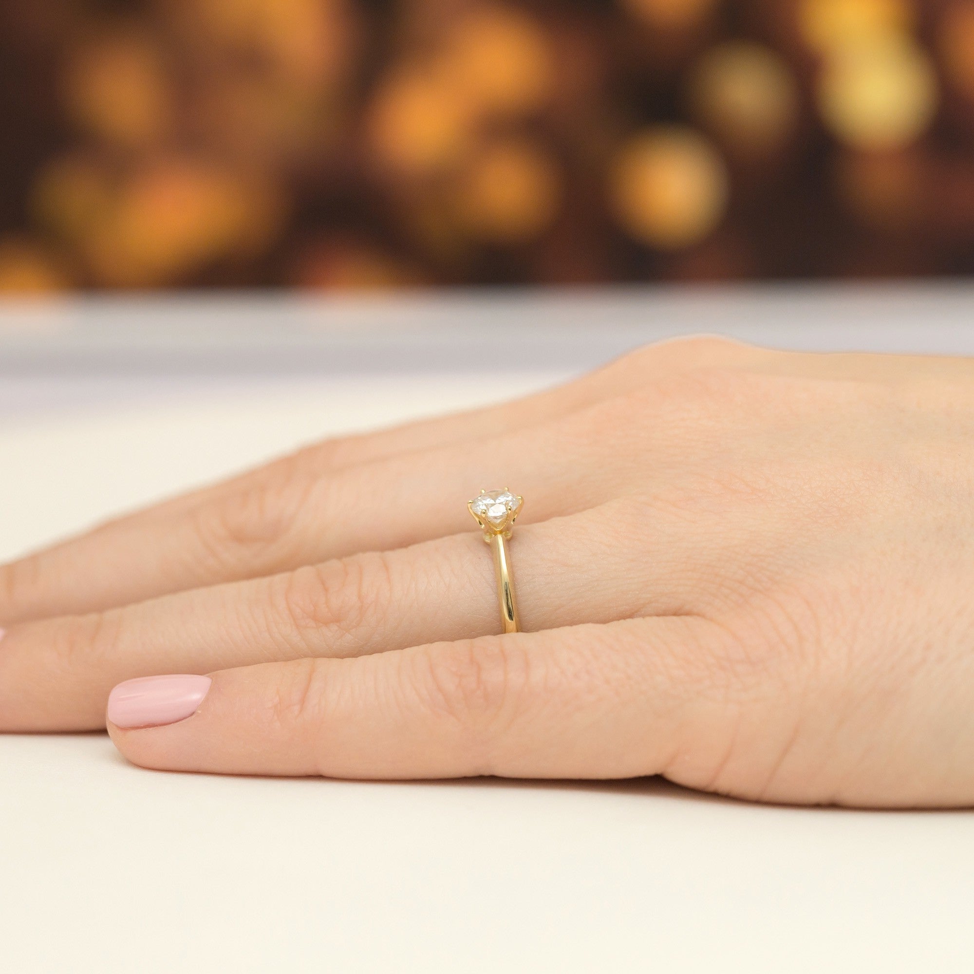 Złoty pierścionek zaręczynowy z diamentem 0,50 ct