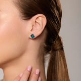 Kolczyki srebrne z zielonymi i granatowymi cyrkoniami na sztyfcie