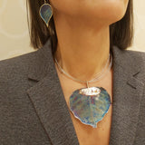 Kolczyki artystyczne liście fioletowo niebieskie Dorian Grabowski