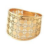 Złoty pierścionek ażurowy