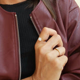 Pierścionek złoty z dużą kwadratową cyrkonią