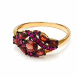 Złoty pierścionek z rubinami i granatami